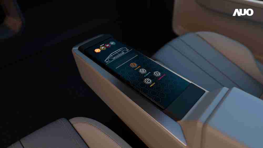 z6尊龙以人性化设计打造多变形态中控显示(Morphing Center Control)，，，，不使用时仅平面显示信息，，，进行操作时，，，显示器则会动态隆起，，，，转变成3D实体按钮，，，并有触觉回馈，，，展示人机互动新体验